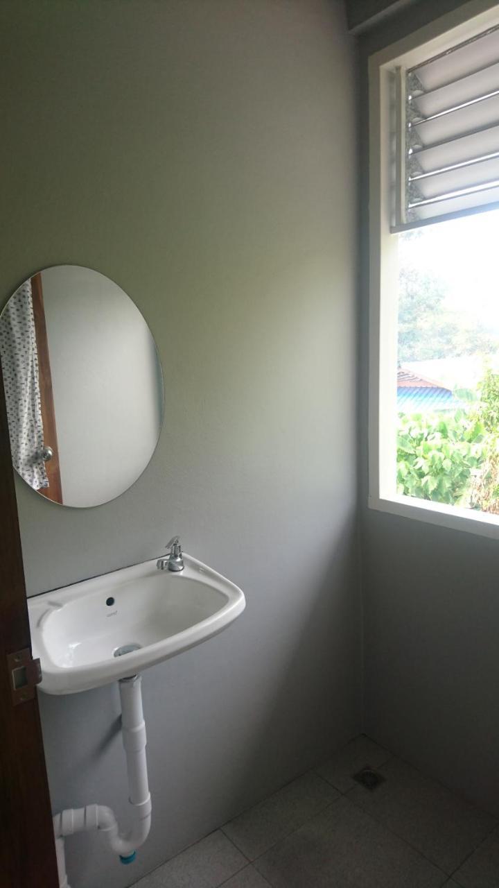 Easy Rooms And Minimart Ko Lanta Dış mekan fotoğraf